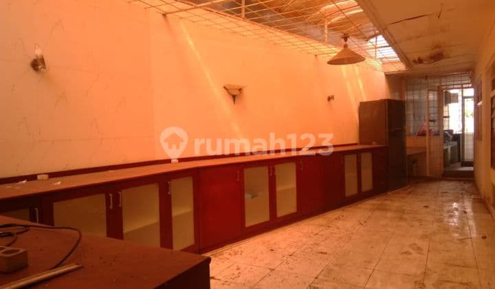 Rumah di Sayap Ciumbuleuit butuh Renovasi