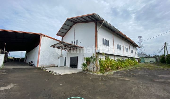 Pabrik Gudang Batujajar Akses Kontainer