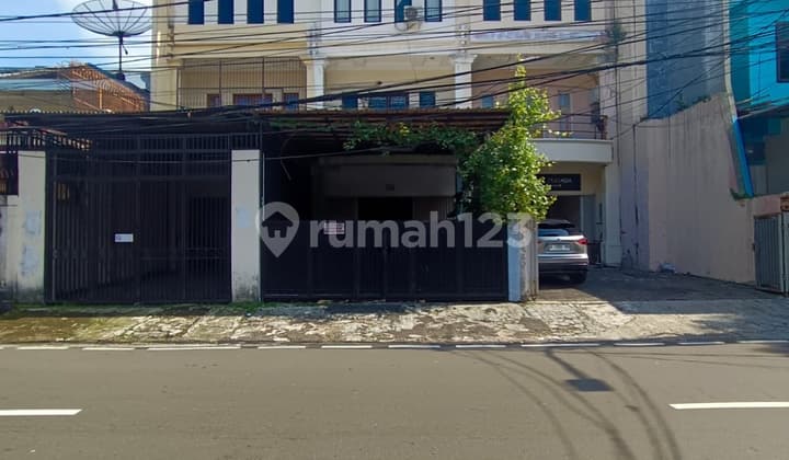 Murah Ruko Siap Huni Jalan Kramat Senen 3 Lantai + Rooftop
