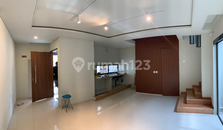 Rumah Bangunan Baru di Sayap Bkr Komplek Kembar