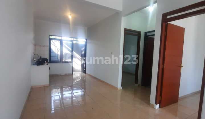 Fresh Building Newly Renovated House at Pinus Regency
