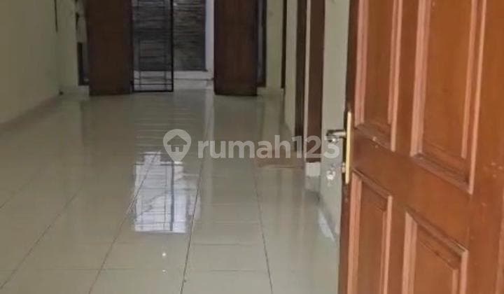 Rumah Minimalis Modern di Taman Kopo Indah 3