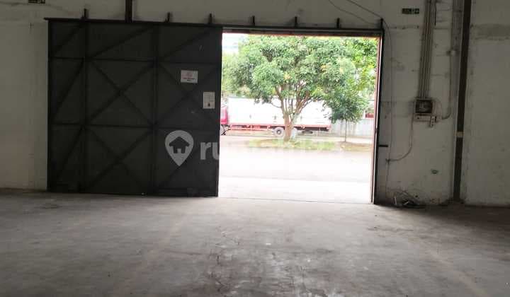 Gudang Siap Pakai Lokasi di Soekarno Hatta Mainroad