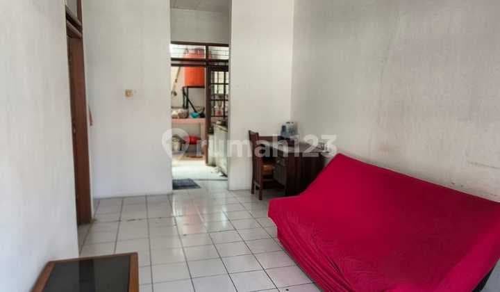 Rumah Minimalis Modern di Taman Kopo Indah 2