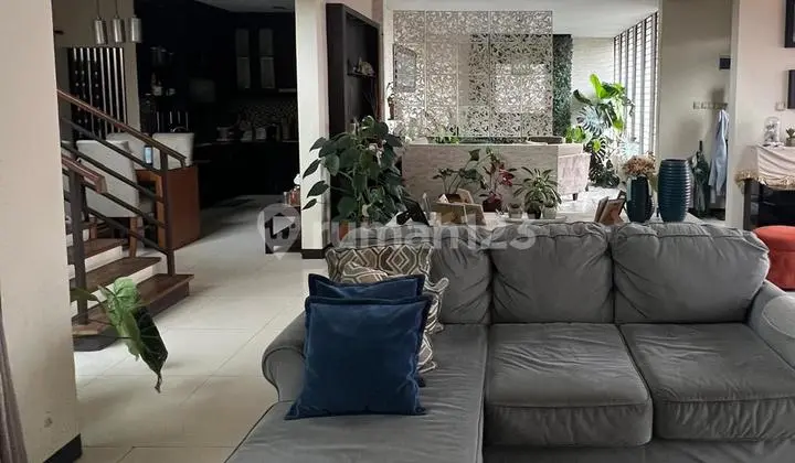 Rumah Nyaman dan Tenang Sejuk di Komplek Bumi Pasundan