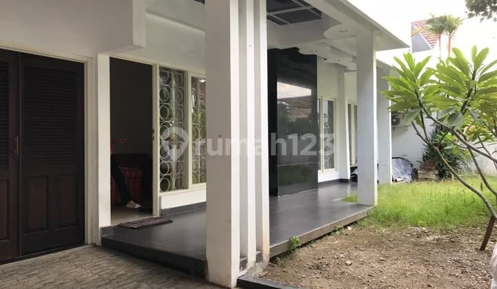 Dijual Rumah 4 Lantai Lokasi Jl. Kertajaya Indah Timur Surabaya