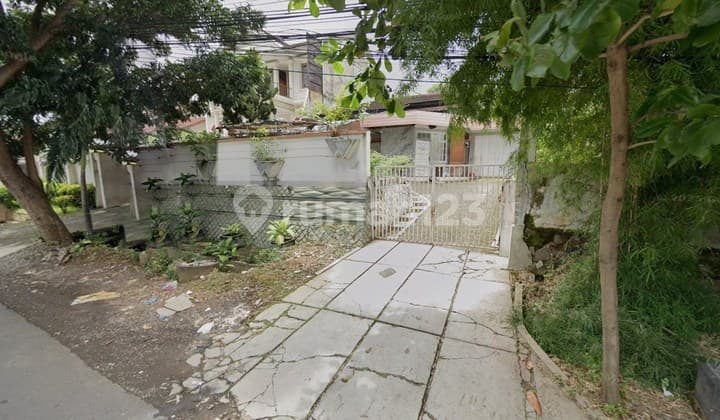 For Sale House Strategic Location on Jl. Semeru Semarang