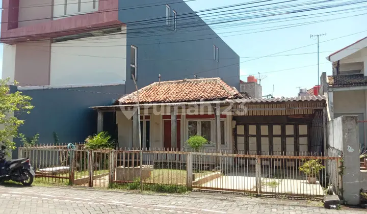 Dijual Rumah Tengah Kota di Jl. Kelengan Besar Semarang