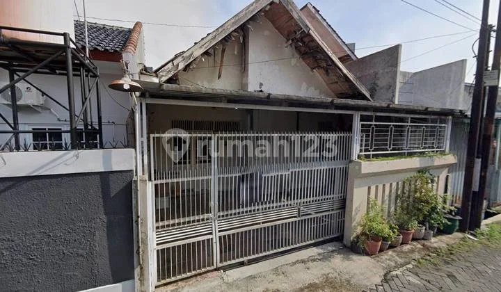 Dijual Murah Rumah Tengah Kota di Jl. Anggrek Semarang Dijual Murah Rumah Tengah Kota di Jl. Anggrek Semarang