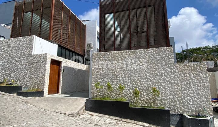 Villa Nusa Dua dekat Pantai Pandawa dan STP Nusa dua