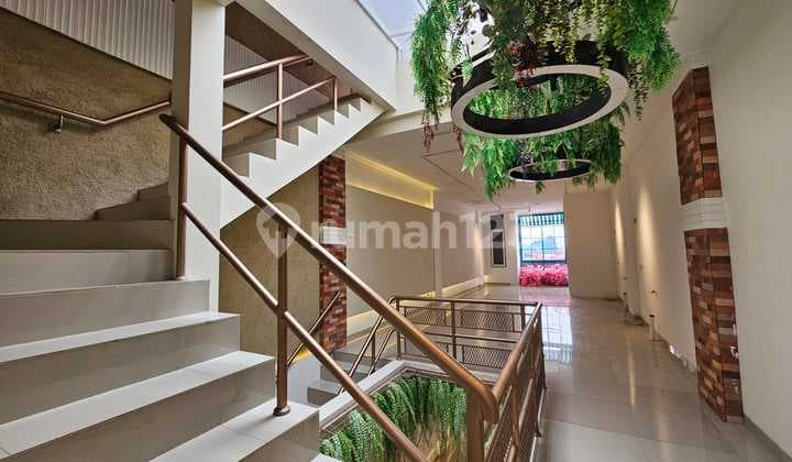 Ruko 3lantai Astri Lokasi Strategis Di Bintaro Tangerang Selatan
