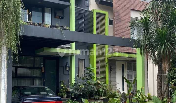 Rumah di Serpong Minimalis Modern 2lantai Lokasi Strategis