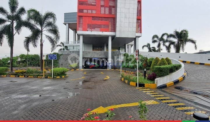Gedung 4lantai + rooftop peruntukan komersil sebagai kantor, hotel maupun supermarket, lokasi strategis di Harapan Indah kota Bekasi