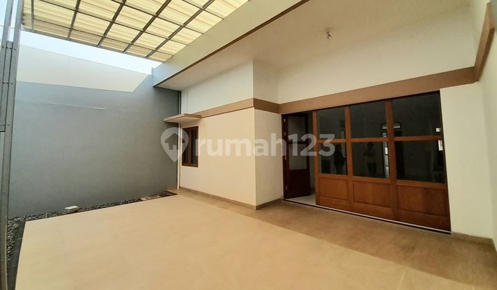 Rumah Mewah di Pejaten Mas One Gate System Jakarta Selatan