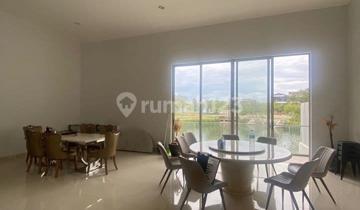 Jual Rumah Golf Island