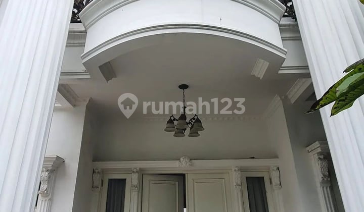 Rumah 2 Lantai di Kawasan Strategis Tebet