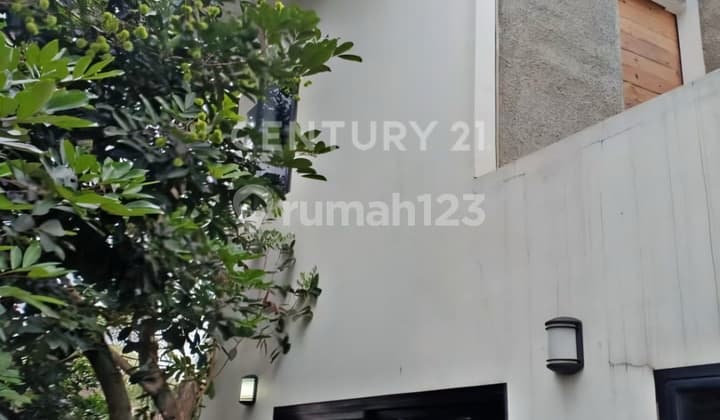 Dijual Rumah Minimalis Asri 2 Lantai Di Belakang Serpong Park