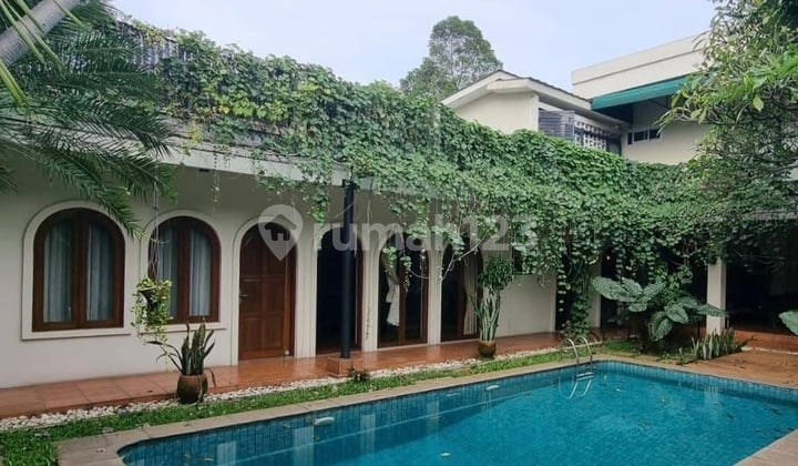Mediterranean House Ready to Occupy in Cipete Area