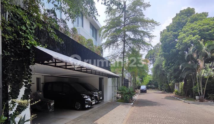 Modern Glass House in Hook Within a Ready-to-Live-In Complex