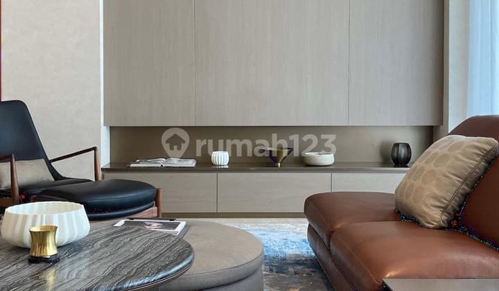 Designed By Moie Unit 3 Ready-to-Occupy Room at Regent Residence