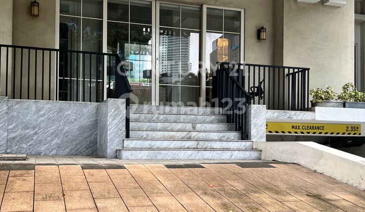 Gedung Mini 9 Lantai Semi Furnished Dekat Thamrin