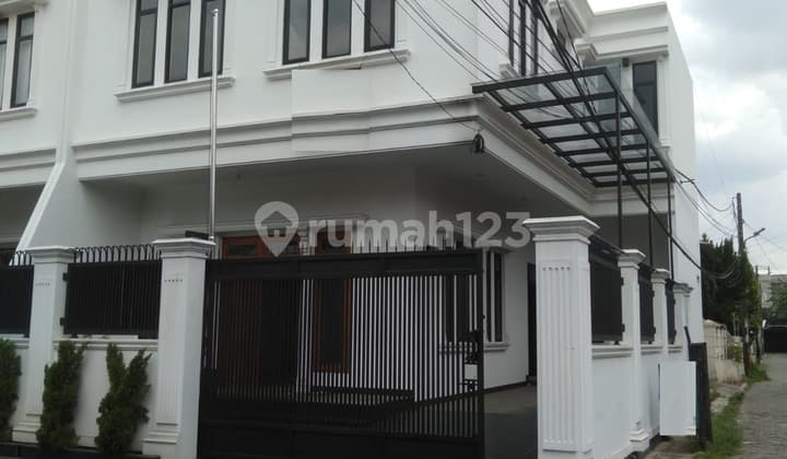 Rumah Bagus, Brand New, lokasi strategis di Jurang Mangu