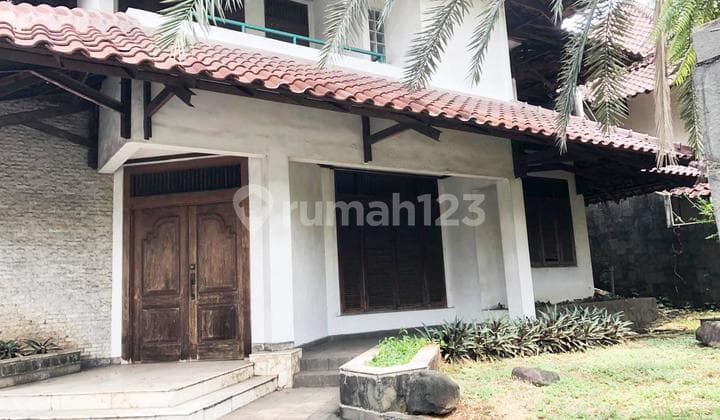 House in an Elite Area, Strategic Location in Pondok Indah