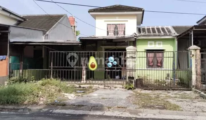 Dijual Rumah Pinggir Jalan Utama Butuh Renovasi di Citra Indah City 8828I
