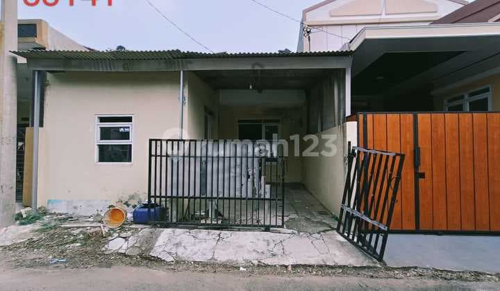 Dijual Rumah tempat strategis di Citra Indah City