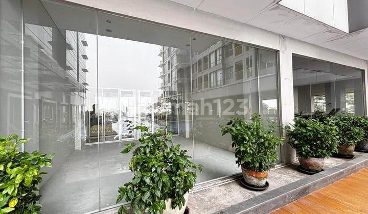 Ruang Usaha View Kolam Renang Di Apt Taman Sari Tol Bekasi Barat