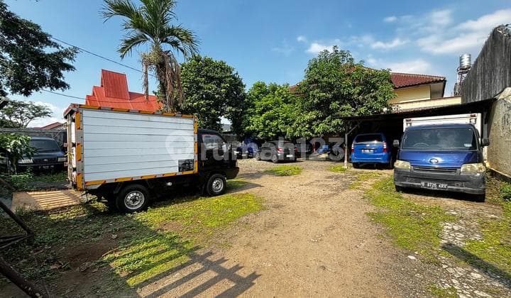 Rumah Besar Tanah 1000 M2 Lokasi Komersial di Duren Sawit Jaktim