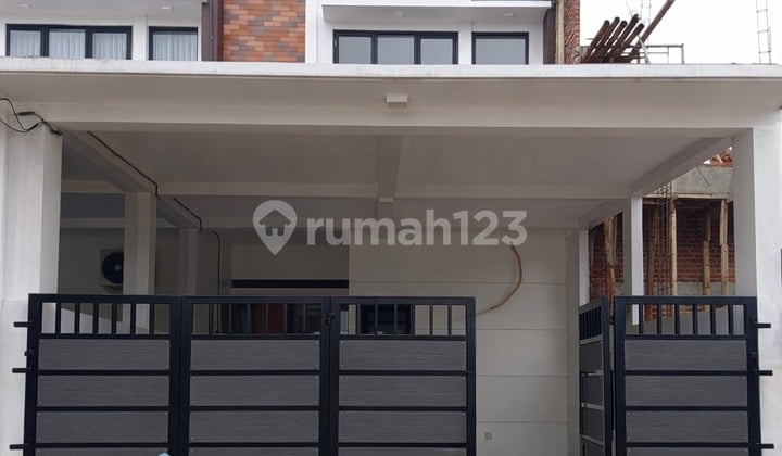 Sell House in Pondok Cabe Udik Pamulang Near Pamulang Toll Road