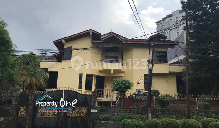 Sell Super Spacious House in Kebayoran Lama, South Jakarta