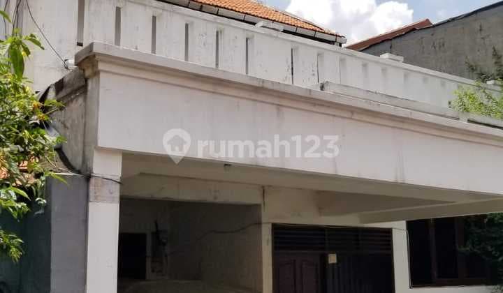 Rumah Lama Akses Jalan 2 Mobil Lokasi Strategis Shm Di Menteng Dalam