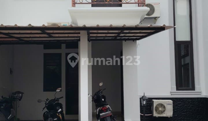 Rumah Bagus SHM di Cipinangmuara