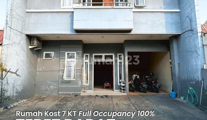 Boarding House 2 Floors7 Rooms Fully Occupied in West Tebet