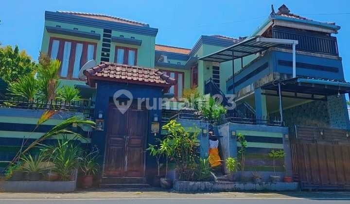 For Sale House in a Strategic Location at Taman Griya Jimbaran