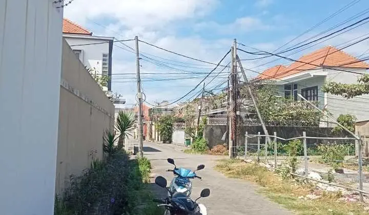 Land for Sale in a Strategic Location in Sanur, Situated in a Villa Environment