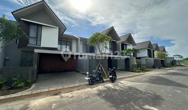 Dijual Villa Tropical Modern Walking to Private Beach LT 200m2 KT 3 Jalan Ciputra Kediri Tabanan