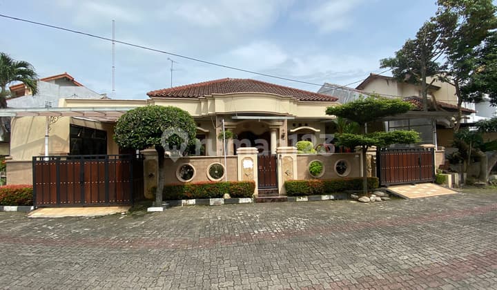 Dijual Rumah 2 Lantai Full Furnished Srondol Bumi Indah Tembalang