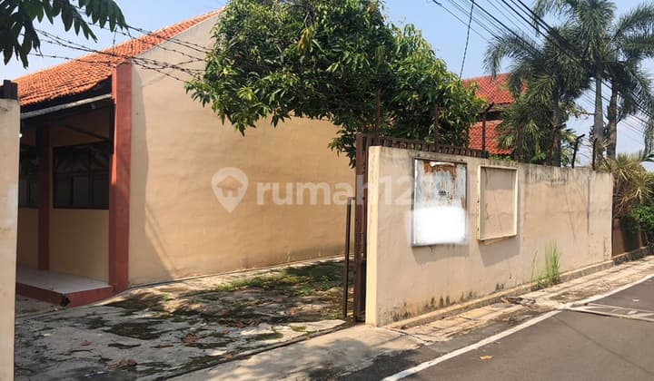 Dijual Tanah Dan Bangunan Bekas Sekolah di Karangrejo Jatingaleh