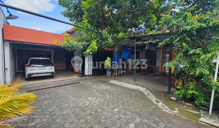Dijual Rumah Strategis di Jalan Raya Demangan Depok Jogjakarta