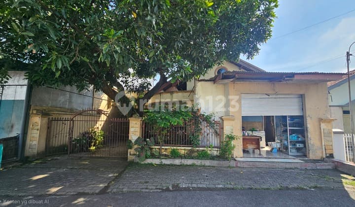Jual Rumah hitung tanah di simongan dekat jalan raya wr supratman
