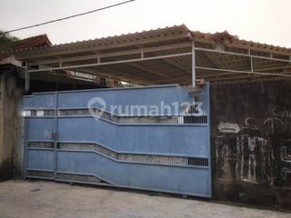 RUMAH TUA DI JALAN PALMERAH BARAT LOKASI DEKAT KOTA, HITUNG HARGA TANAH SAJA