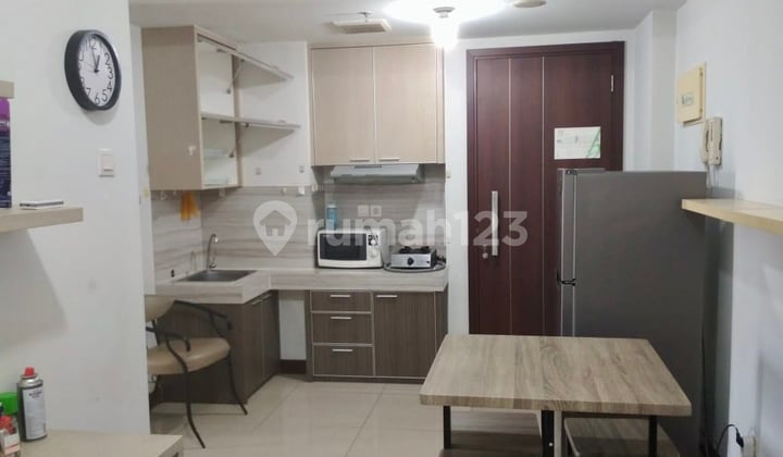 Apartment 2 BR Bagus Furnished scientia residence summarecon serpong