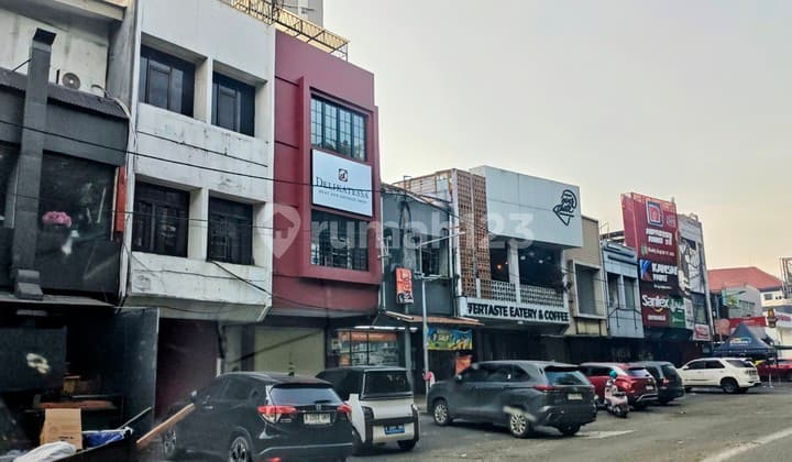 Sewa Ruko Boulevard Raya 3 Lantai Hub 081778xxxx