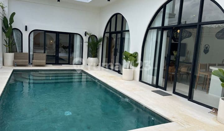 villa baru di ungasan goa gong jimbaran,4 kmr tdr,furnish,dkt GWK