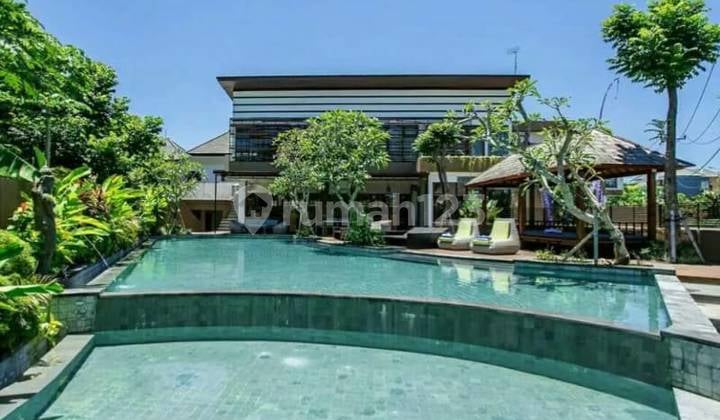 2 Floor House in Jimbaran, Elite complex, public pool, gym