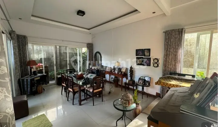 Rumah Murah di Pecatu Graha, Dkt Pantai, Furnish,One Gates