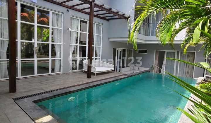 villa di Umalas Canggu, siap huni,kompleks villa,strategis area